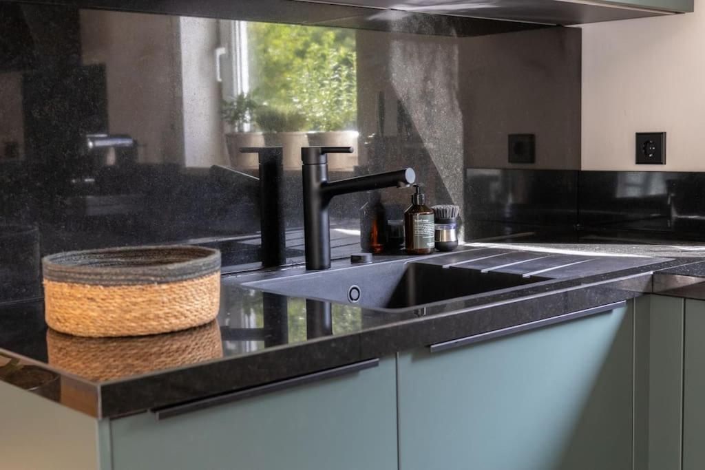 Grafschafft Angenehmes Wohnen - Ferienwohnung Mit 2 Schlafzimmern 皮尔纳 外观 照片